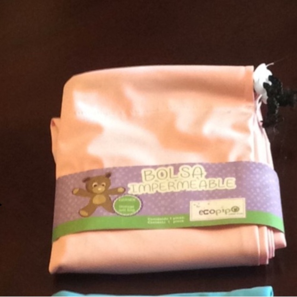 Available-Storage wet PINK bag